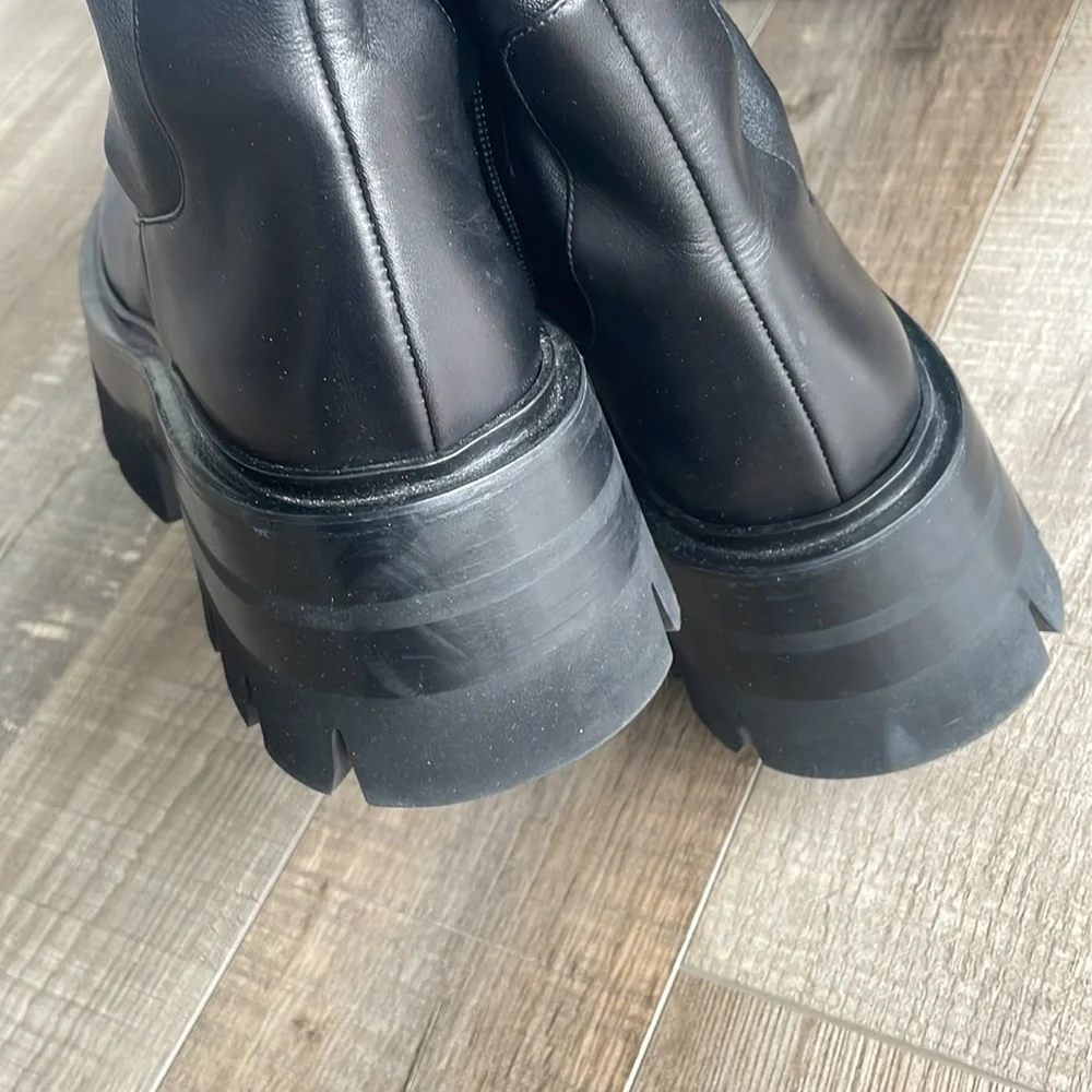 VERSACE black over the knee Lugg Boots size Euro 40 with box + dust bag